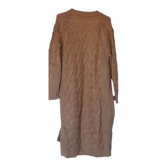 REVAMPED WOMENS XL SWEATER. - Picture 3 of 5